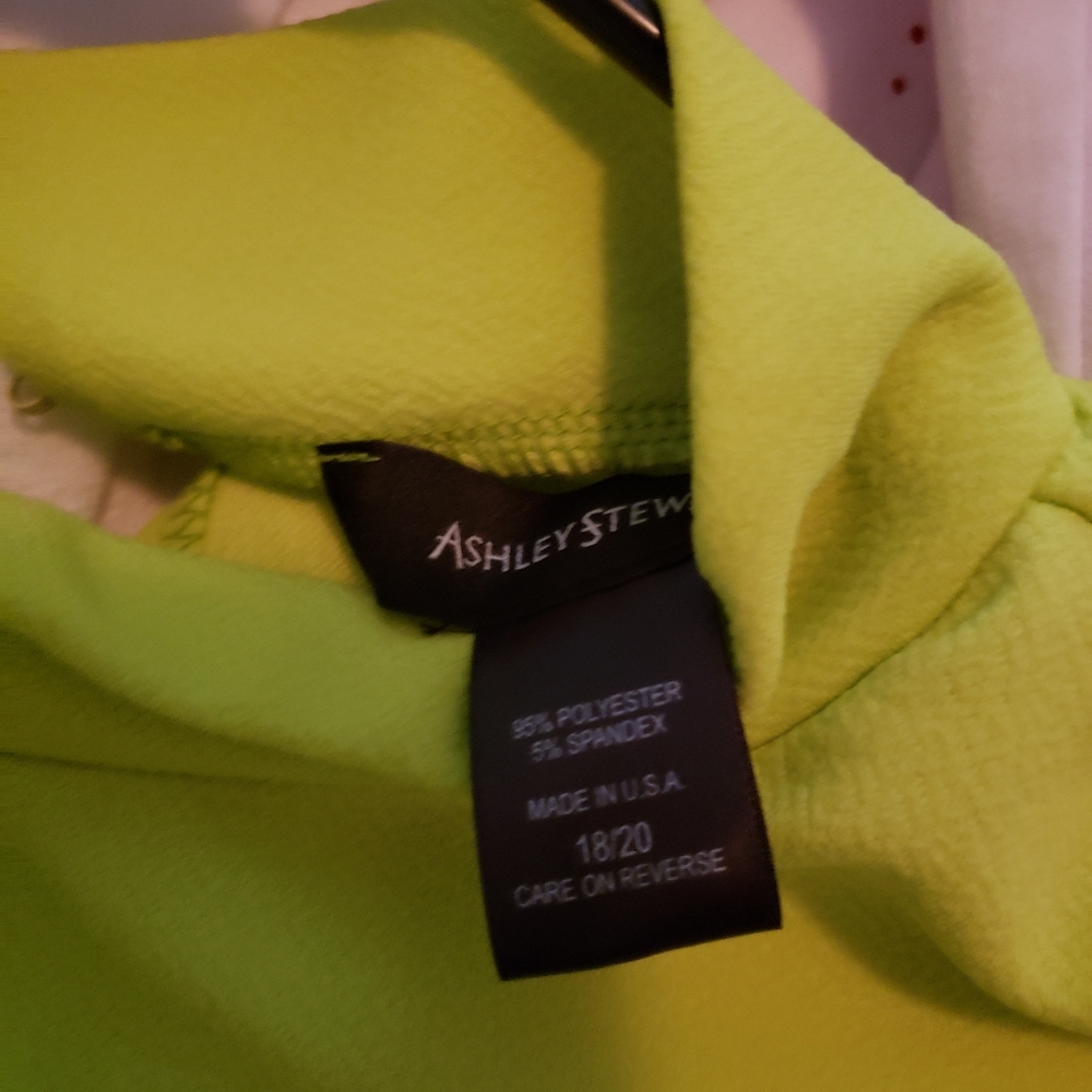 Long sleeve lime green peplum top